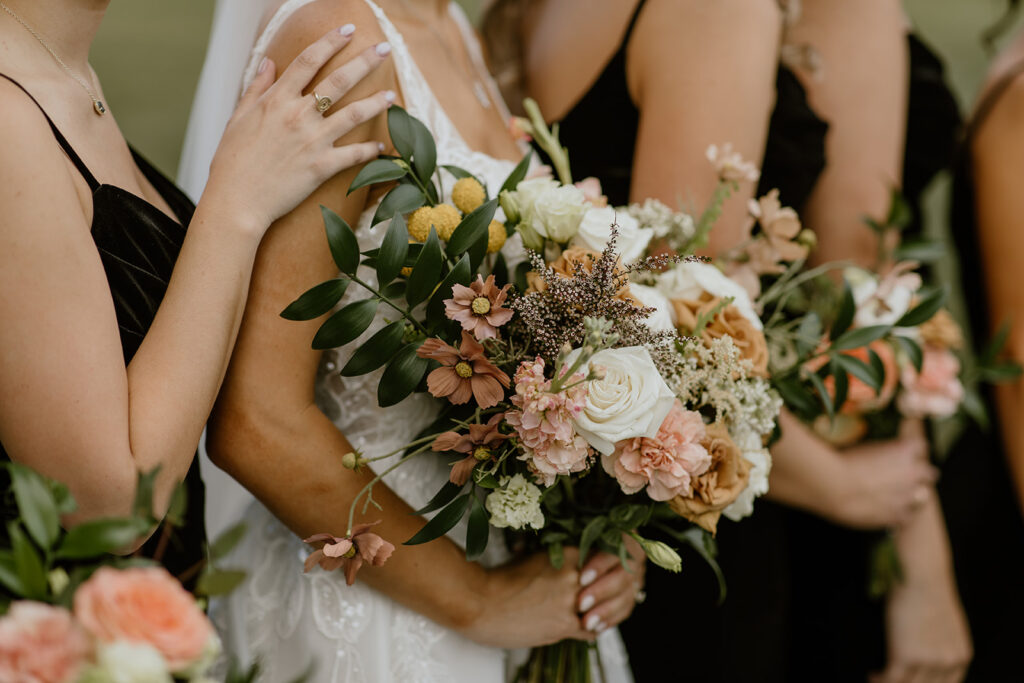 Michigan wedding florist autumn bridal bouquet